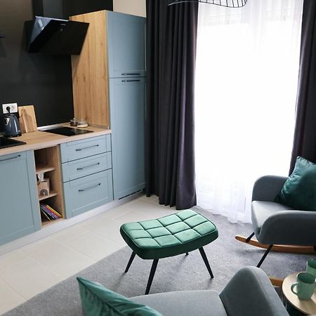 Flora Studio Apartments Korenica Εξωτερικό φωτογραφία
