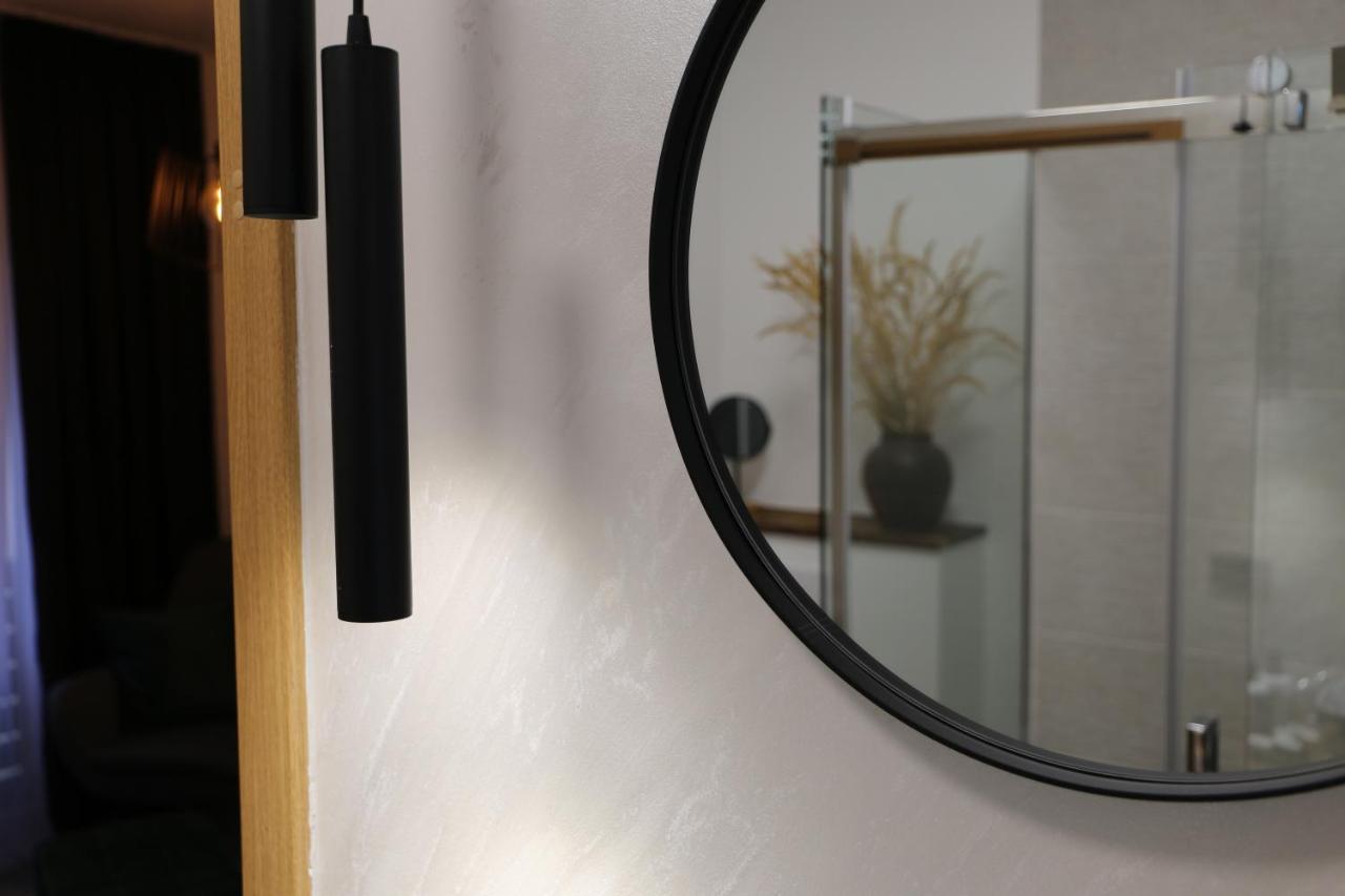 Flora Studio Apartments Korenica Εξωτερικό φωτογραφία