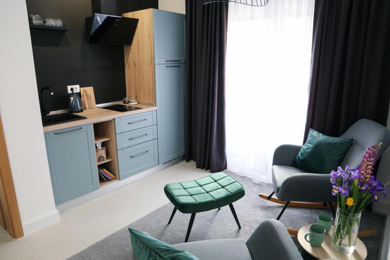 Flora Studio Apartments Korenica Εξωτερικό φωτογραφία